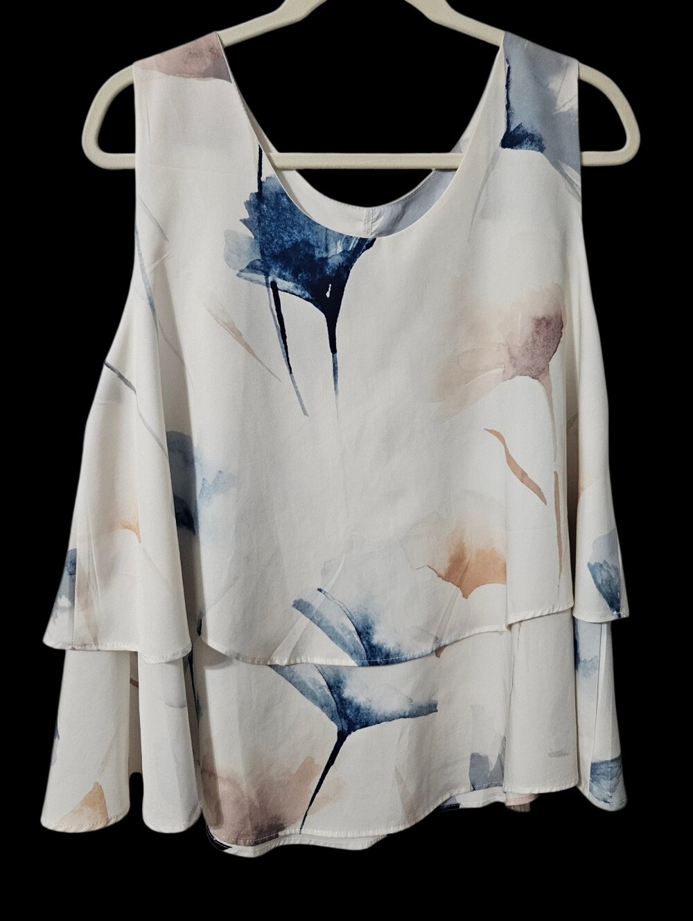 1XL Women's Layered Floral Top Blue & Tan Abstract Print On Cream